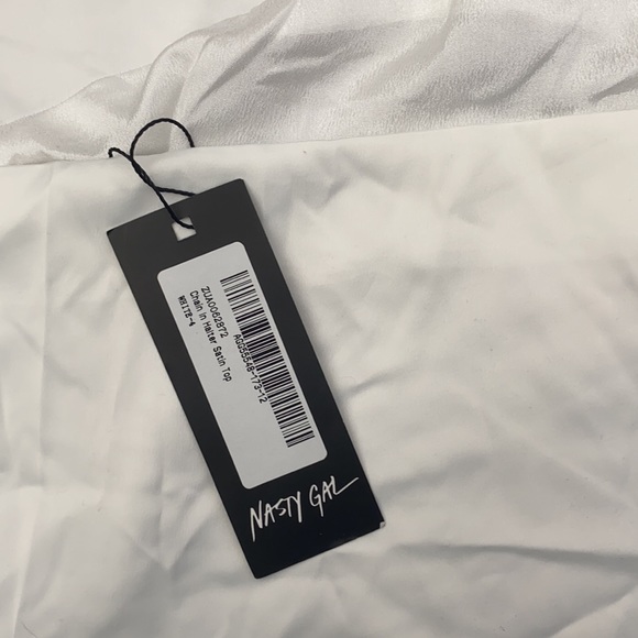 Nasty Gal White Halter chain top - Picture 6 of 6